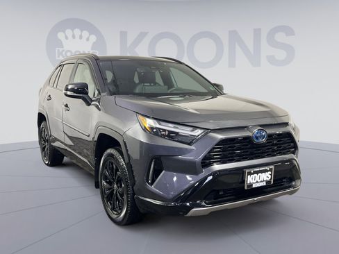 Used 2024 Toyota RAV4 XSE w/ Weather Package image 10