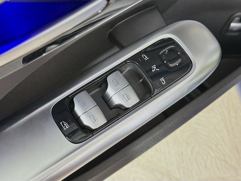 Used 2024 Mercedes-Benz C 300 4MATIC Sedan image 18