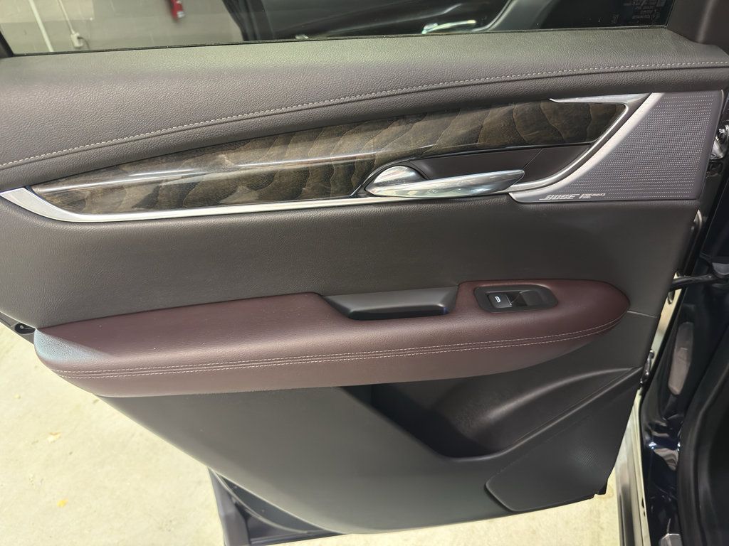 Used 2021 Cadillac XT6 Premium Luxury AWD/4WD image 28