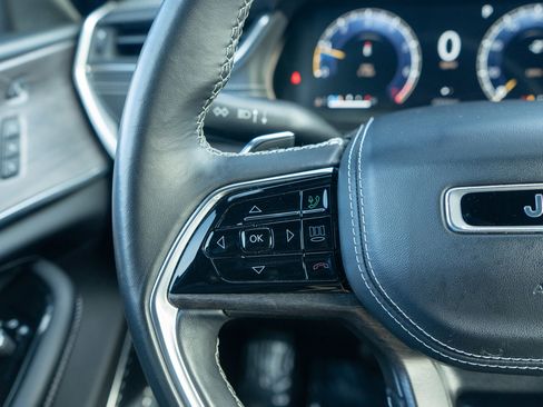 Used 2021 Jeep Grand Cherokee L Overland w/ Luxury Tech Group IV image 25