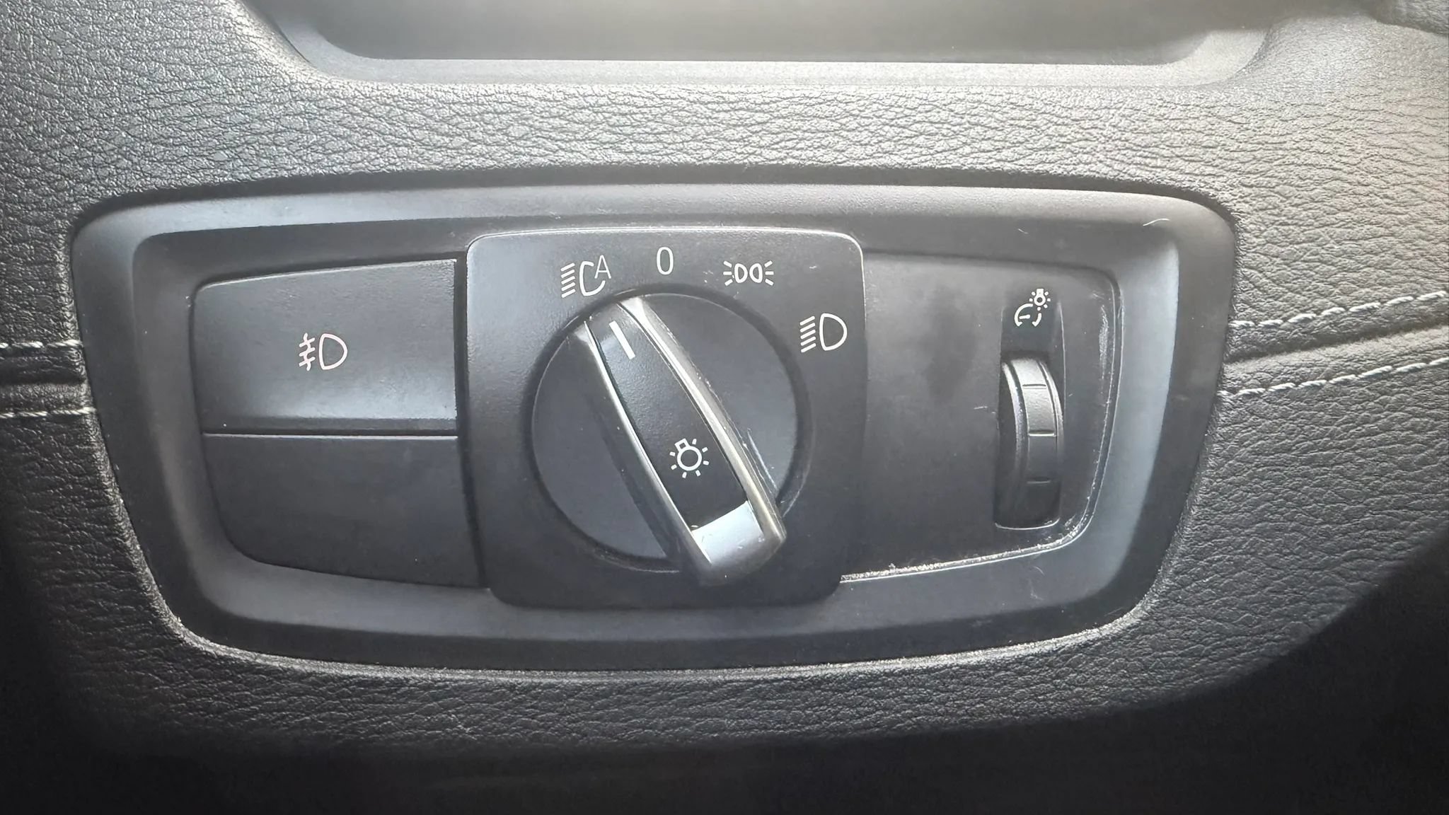 Used 2018 BMW X2 xDrive28i AWD/4WD image 17