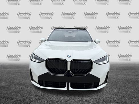 Used 2026 BMW X3 xDrive30 w/ Premium Package image 3