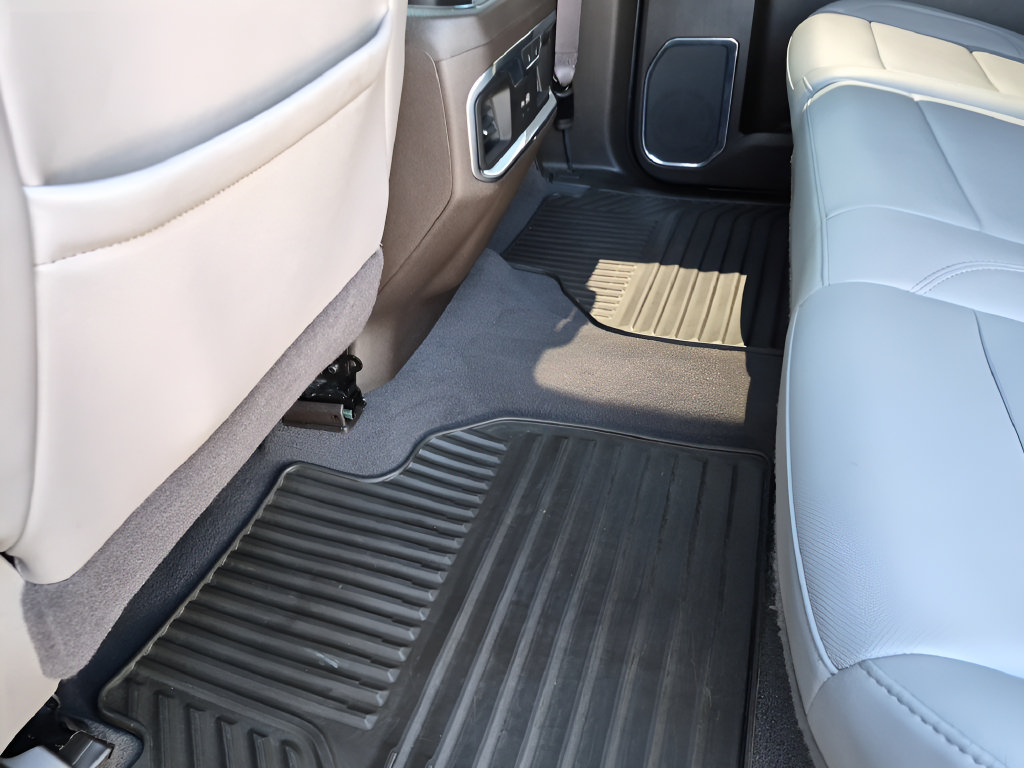 Used 2024 Chevrolet Silverado 2500 LTZ w/ LTZ Premium Texas Edition AWD/4WD image 34