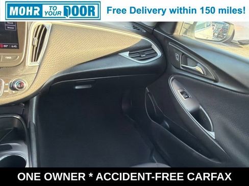 Used 2023 Chevrolet Malibu LT FWD image 32