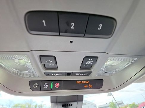 Used 2023 GMC Terrain AT4 image 21