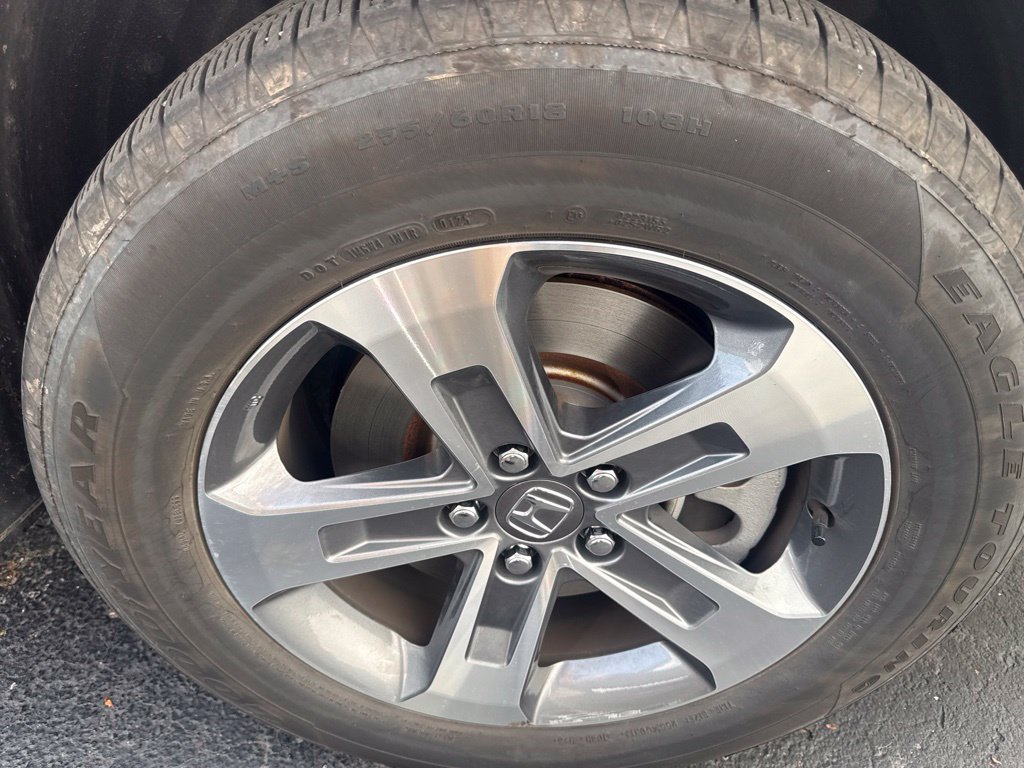 Used 2025 Honda Pilot EX-L image 8