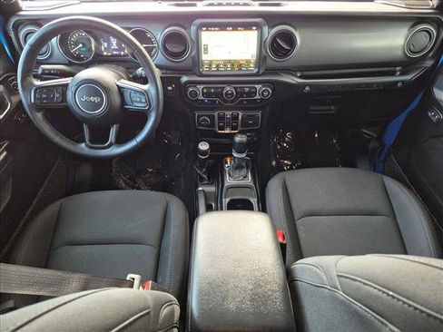 Used 2023 Jeep Wrangler Unlimited w/ Cold Weather Group AWD/4WD image 18