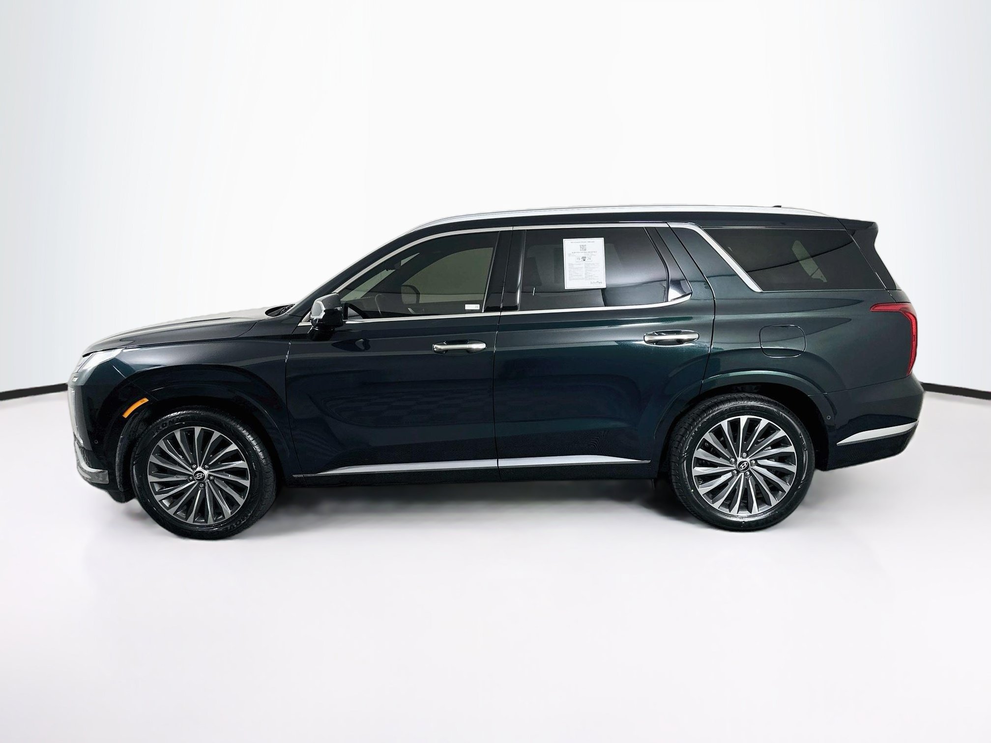 Used 2024 Hyundai Palisade Calligraphy AWD/4WD image 4