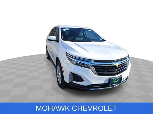 Certified 2022 Chevrolet Equinox LT AWD/4WD image 2