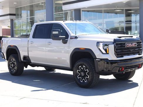 New 2026 GMC Sierra 2500 AT4X AWD/4WD image 8
