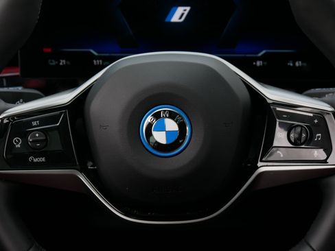 Used 2026 BMW i5 eDrive40 AWD/4WD image 29