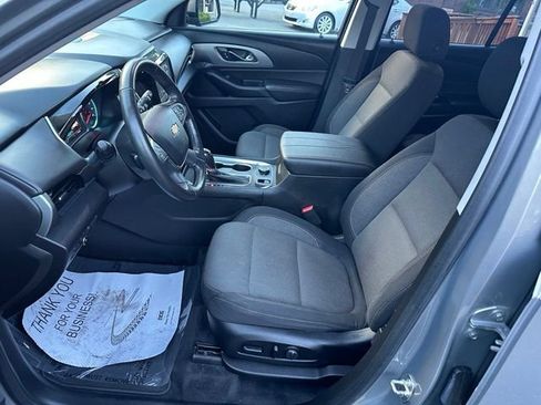 Used 2019 Chevrolet Traverse LT AWD/4WD image 8