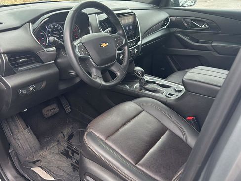 Used 2023 Chevrolet Traverse High Country image 13