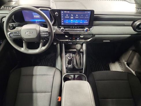 Used 2024 Chevrolet Colorado Trail Boss w/ Technology Package AWD/4WD image 19