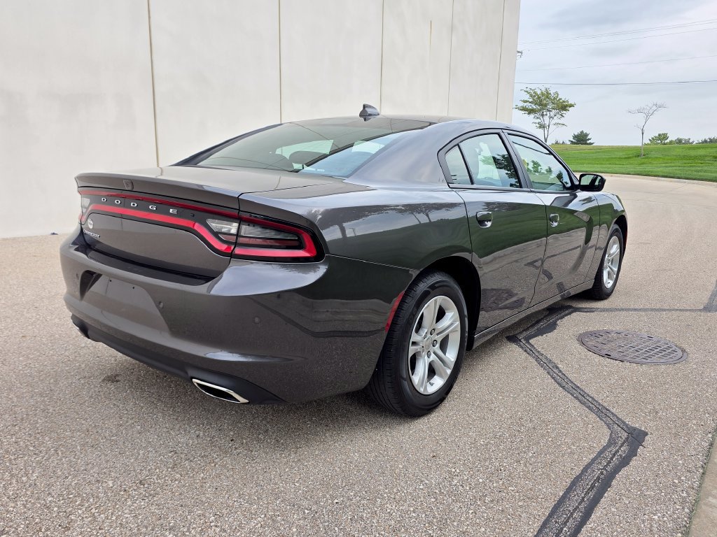 Used 2023 Dodge Charger SXT RWD image 18