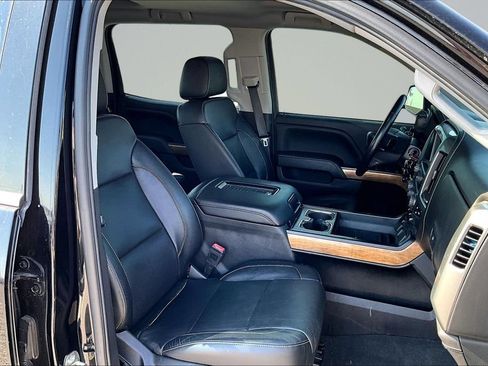 Used 2018 Chevrolet Silverado 1500 LTZ w/ Texas Edition AWD/4WD image 7