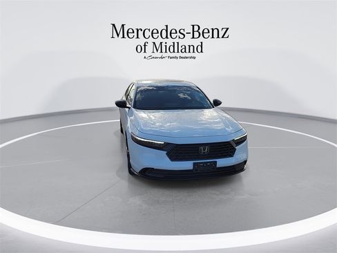 Used 2023 Honda Accord Sport image 2