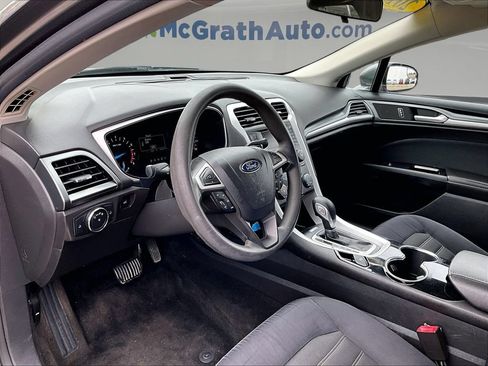 Used 2014 Ford Fusion SE FWD image 19