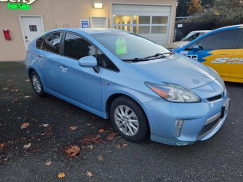 Used 2012 Toyota Prius Plug-In Hybrid image 7