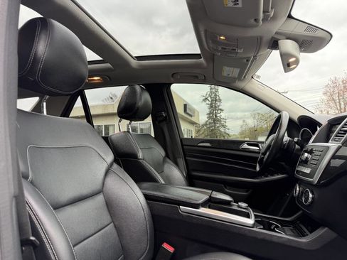 Used 2015 Mercedes-Benz ML 350 4MATIC image 29