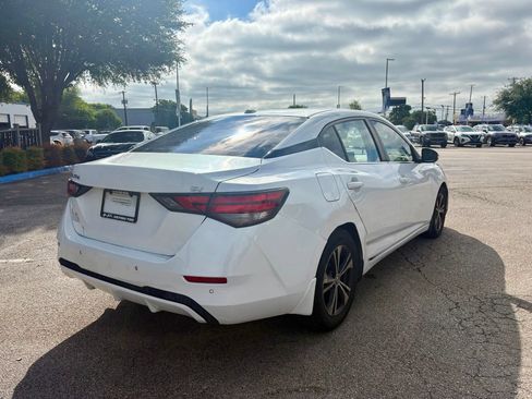 Used 2020 Nissan Sentra SV w/ Electronics Package FWD image 3