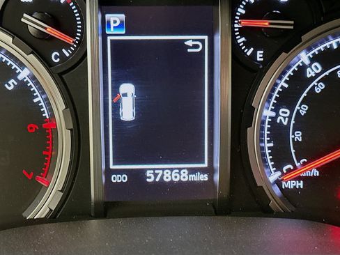 Used 2021 Toyota 4Runner Limited image 18