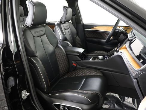 Used 2022 Jeep Grand Cherokee L Summit w/ Advanced Protech Group IV AWD/4WD image 39
