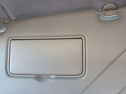 Used 2021 Nissan Kicks S FWD image 12