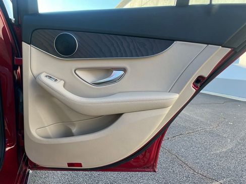 Used 2021 Mercedes-Benz C 300 Sedan image 32