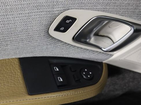 Used 2015 BMW i3 w/ Range Extender RWD image 19
