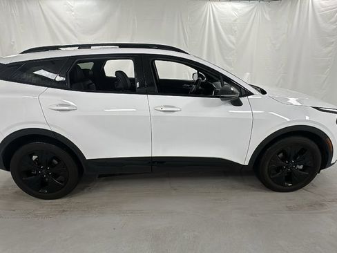 Used 2025 Kia Sportage X-Line w/ Premium Package image 2