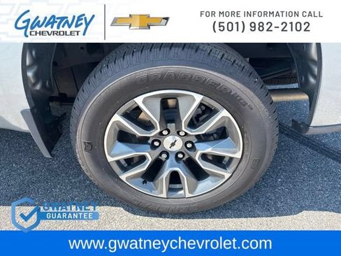 Used 2024 Chevrolet Silverado 1500 RST w/ Z71 Off-Road Package AWD/4WD image 10