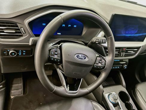 Used 2025 Ford Escape Platinum AWD/4WD image 18