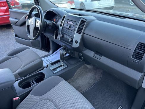 Used 2011 Suzuki Equator Sport image 4