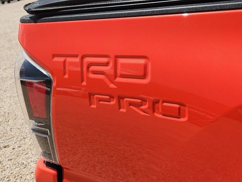 Used 2023 Toyota Tacoma TRD Pro AWD/4WD image 9