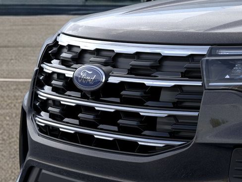 New 2026 Ford Explorer Active AWD/4WD image 17