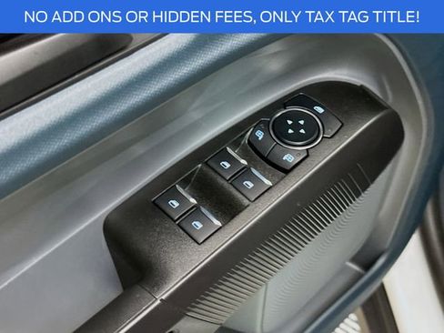 New 2025 Ford Maverick XL image 17