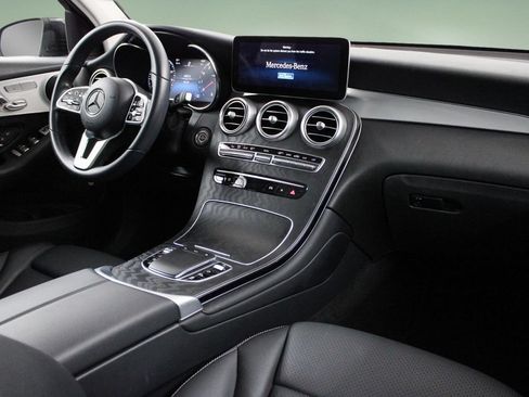Used 2022 Mercedes-Benz GLC 300 image 21