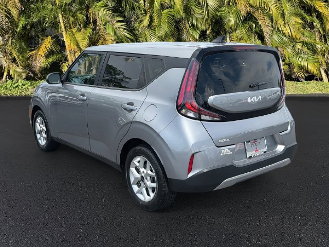 Used 2024 Kia Soul LX w/ Option Group 015 FWD image 7