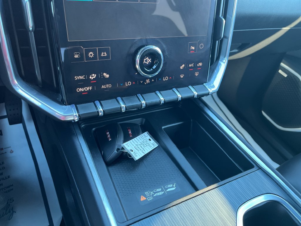 Used 2026 GMC Acadia Elevation w/ Elevation Premium Package FWD image 20