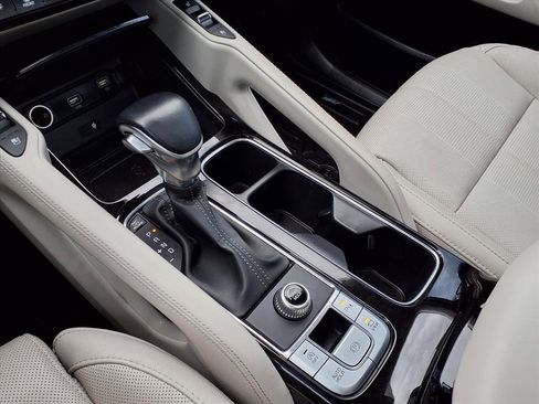 Used 2020 Kia Telluride SX w/ Towing Package image 22