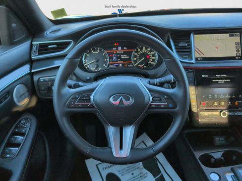 Used 2024 INFINITI QX50 Sport image 13