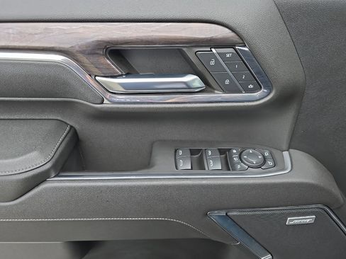 Used 2024 Chevrolet Silverado 2500 LTZ w/ LTZ Plus Package image 10