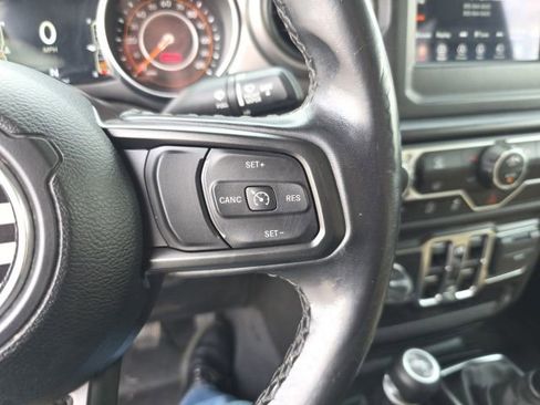 Used 2021 Jeep Gladiator Sport AWD/4WD image 23