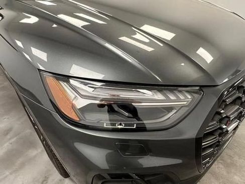 Used 2023 Audi SQ5 Prestige w/ Prestige Package AWD/4WD image 11