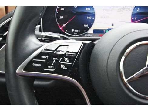 Used 2024 Mercedes-Benz E 350 4MATIC Sedan image 15