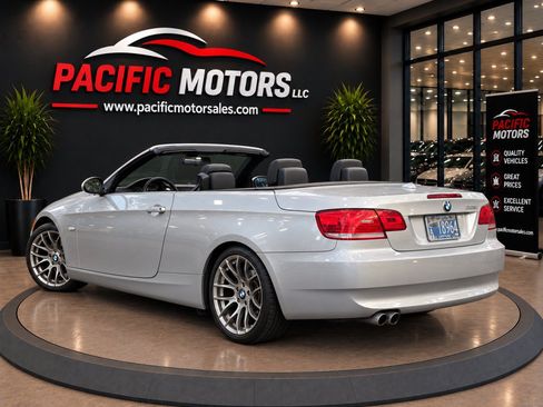 Used 2009 BMW 328i Convertible RWD image 5