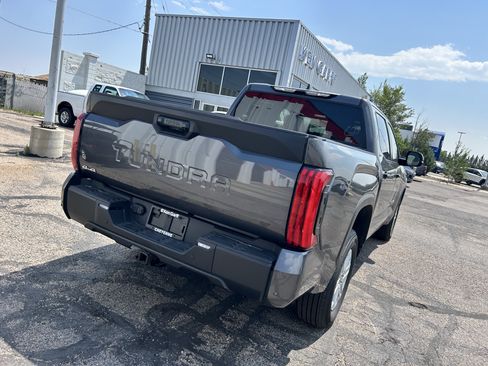 Used 2026 Toyota Tundra SR5 w/ SR5 Convenience Package AWD/4WD image 5