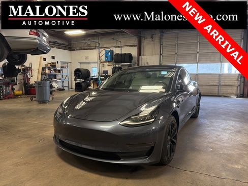 Used 2018 Tesla Model 3 Long Range image 1