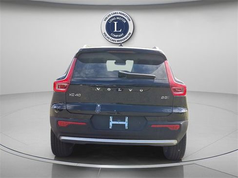 New 2025 Volvo XC40 B5 Ultra w/ Climate Package image 6
